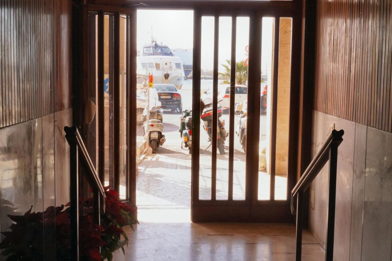 B&B Il Profumo Del Porto Trapani Buitenkant foto
