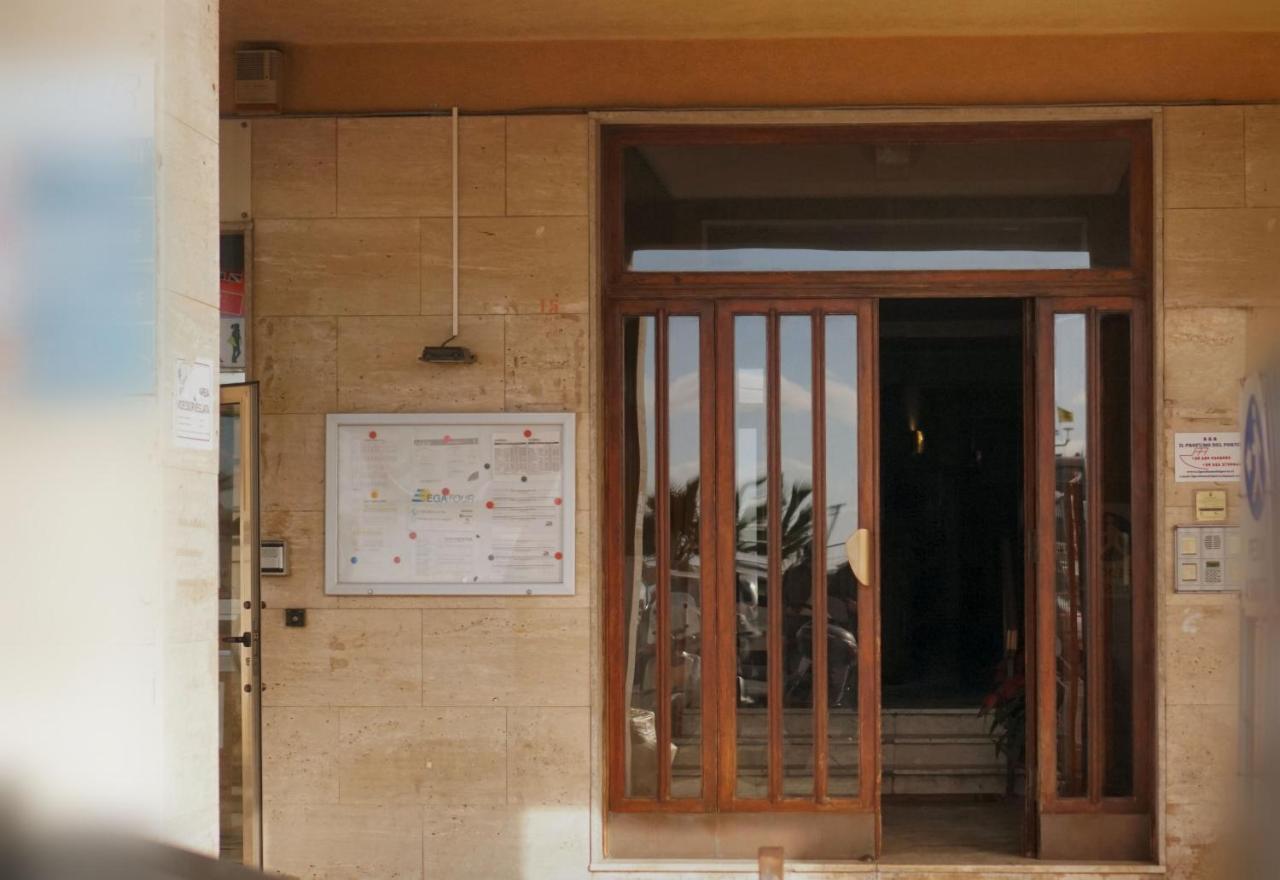 B&B Il Profumo Del Porto Trapani Buitenkant foto